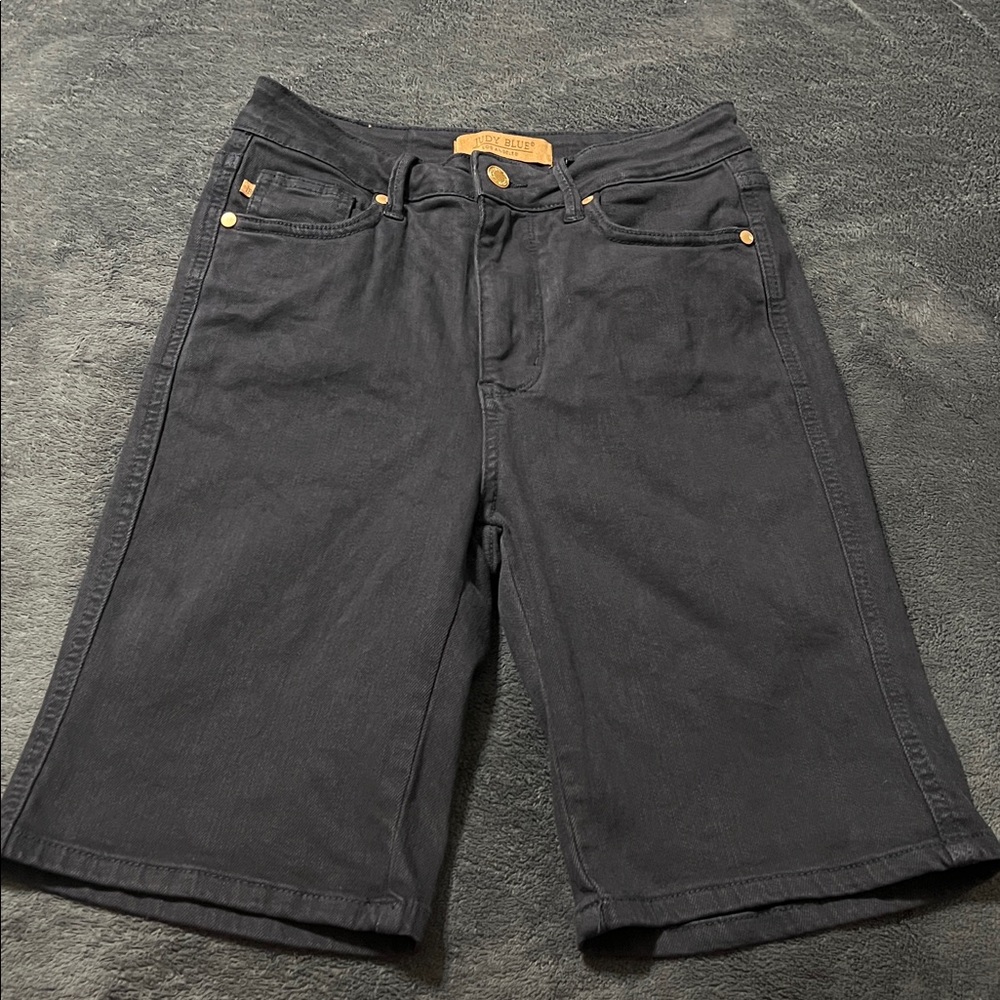 Judy Blue women’s medium black high waisted jean shorts long insean stretchy
